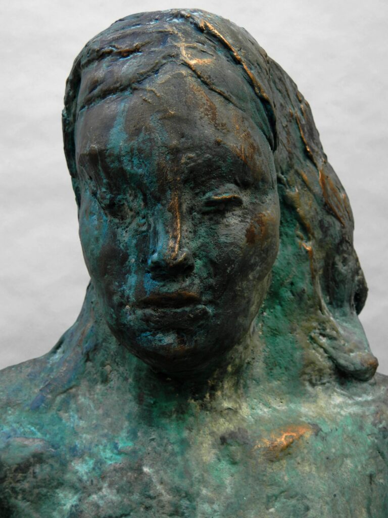 Escultura-Mujer-reypiulestan-2020-5-scaled.jpg